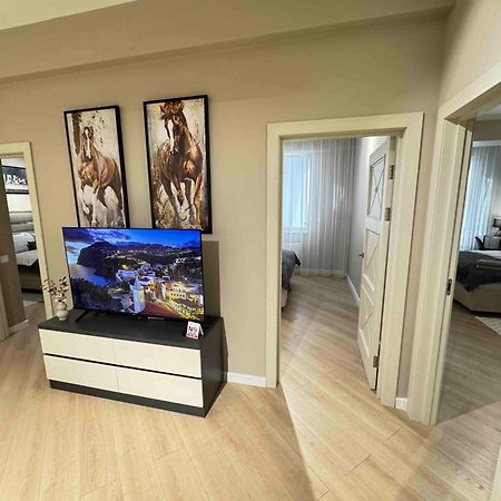 Rentnow Modern Business Apartment With 3 Bedrooms In Centre Chisinau Exterior foto