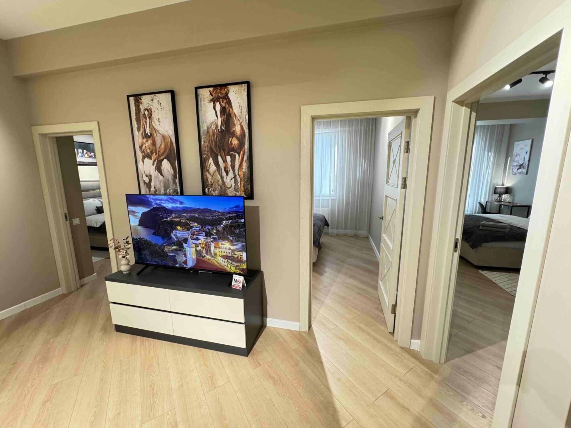 Rentnow Modern Business Apartment With 3 Bedrooms In Centre Chisinau Exterior foto